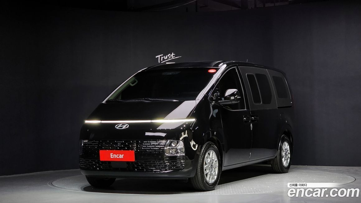 Hyundai Staria 2025