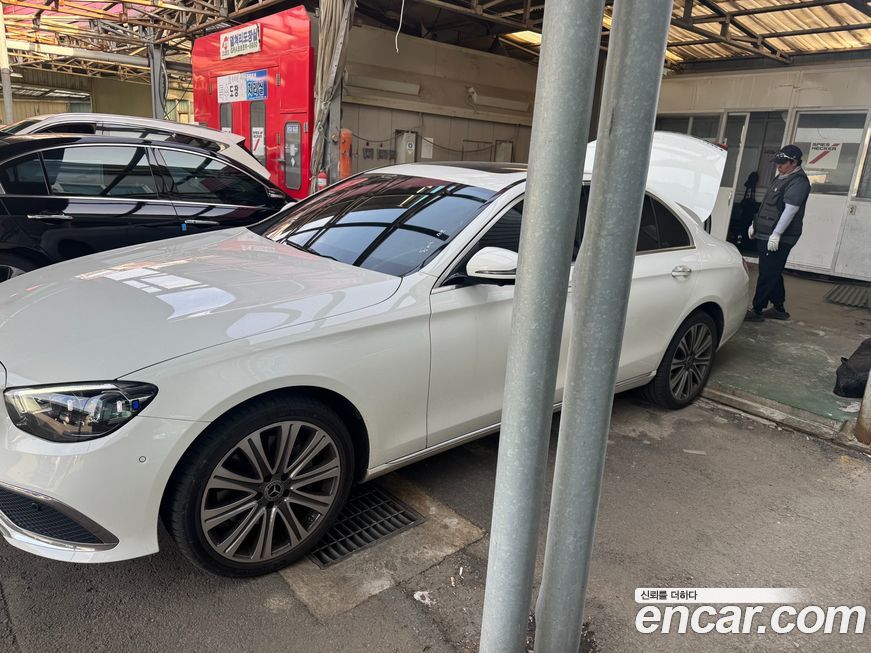 Mercedes-Benz E-Class 2023