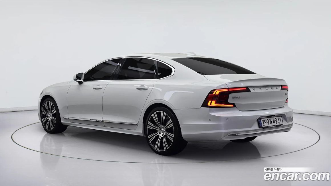 Volvo S90 2024