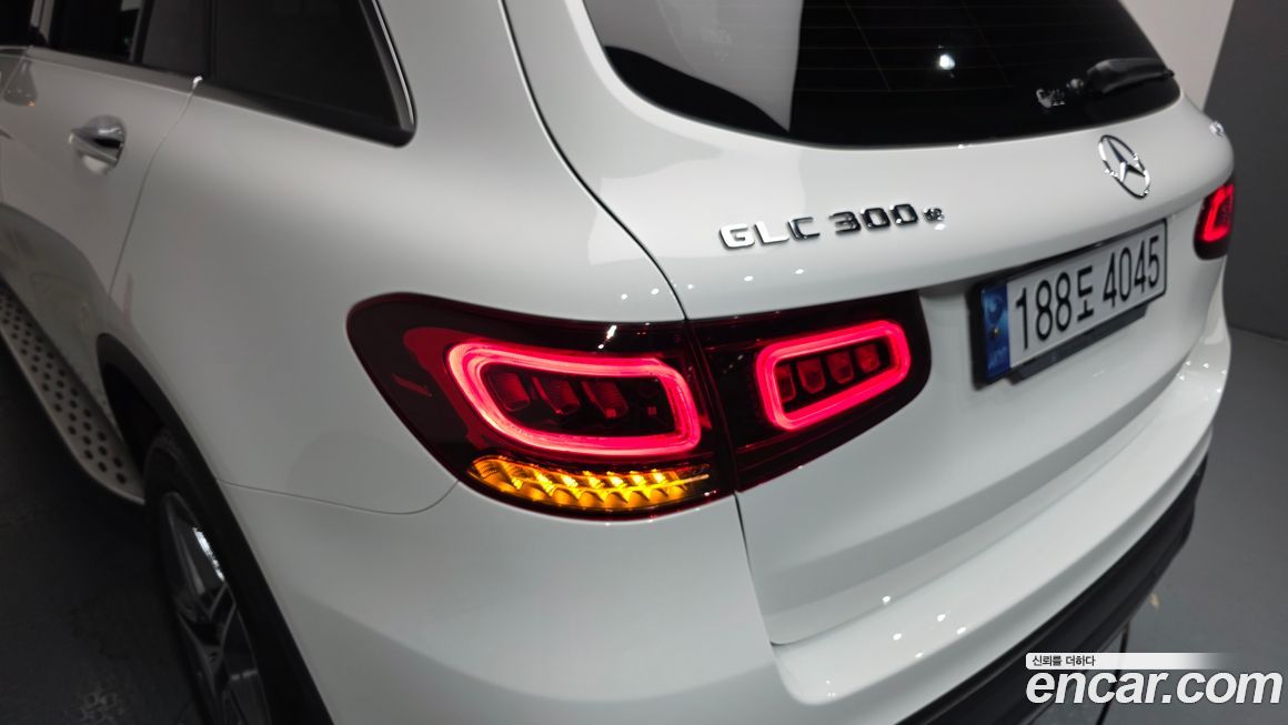 Mercedes-Benz GLC-Class 2022