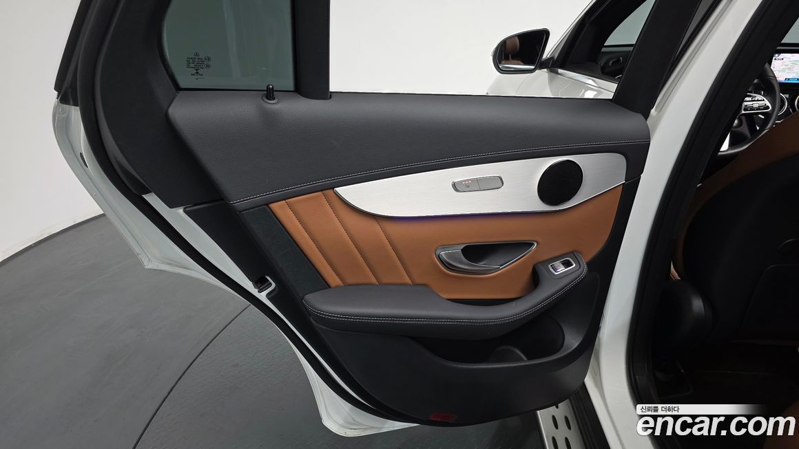 Mercedes-Benz GLC-Class 2022