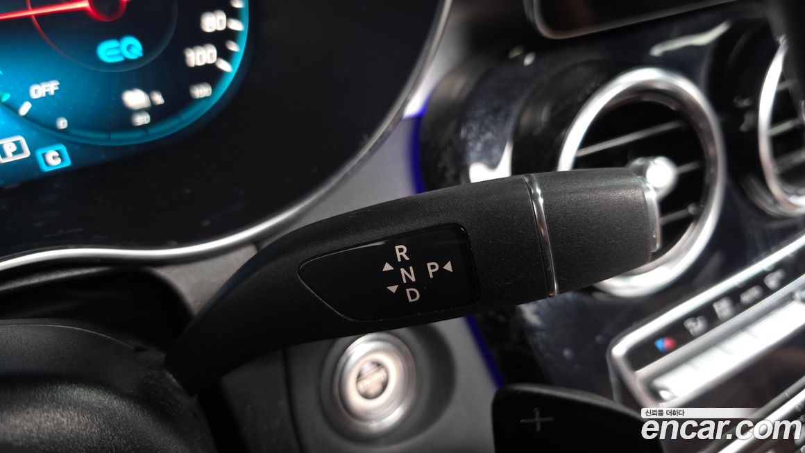 Mercedes-Benz GLC-Class 2022