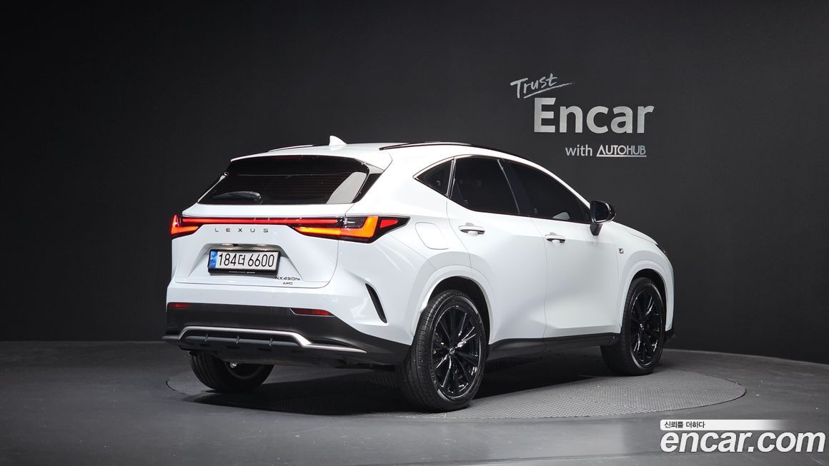 Lexus NX 2022