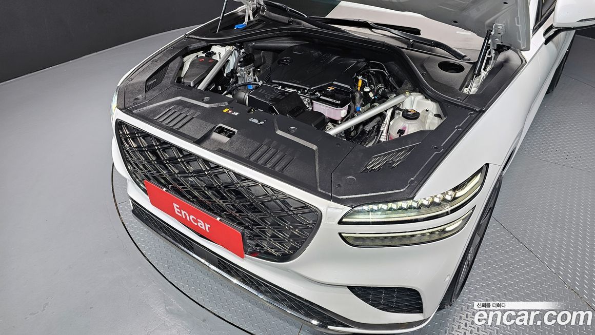 Genesis GV70 2025