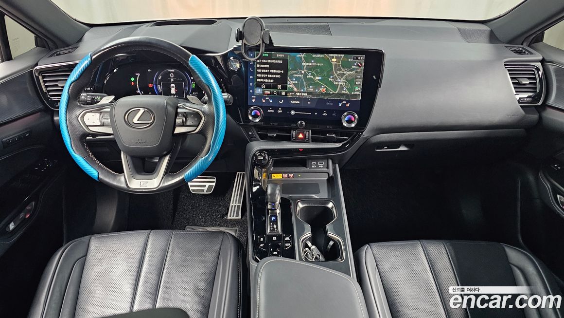Lexus NX 2022