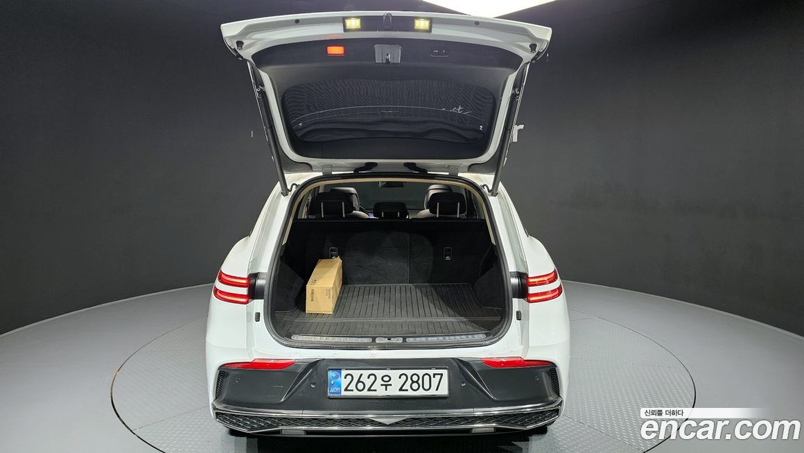 Genesis GV70 2025