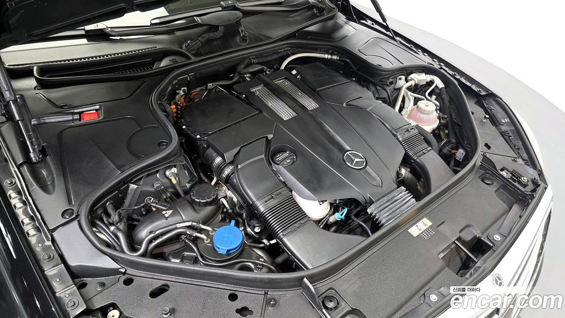 Mercedes-Benz S-Class 2020