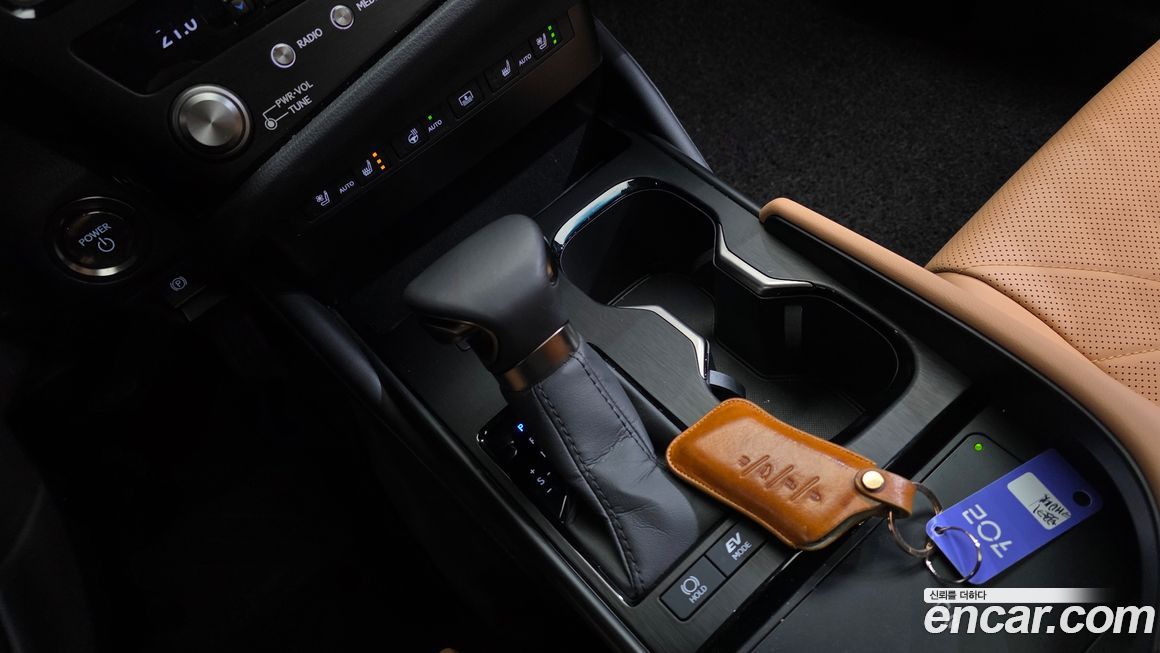 Lexus ES 2026