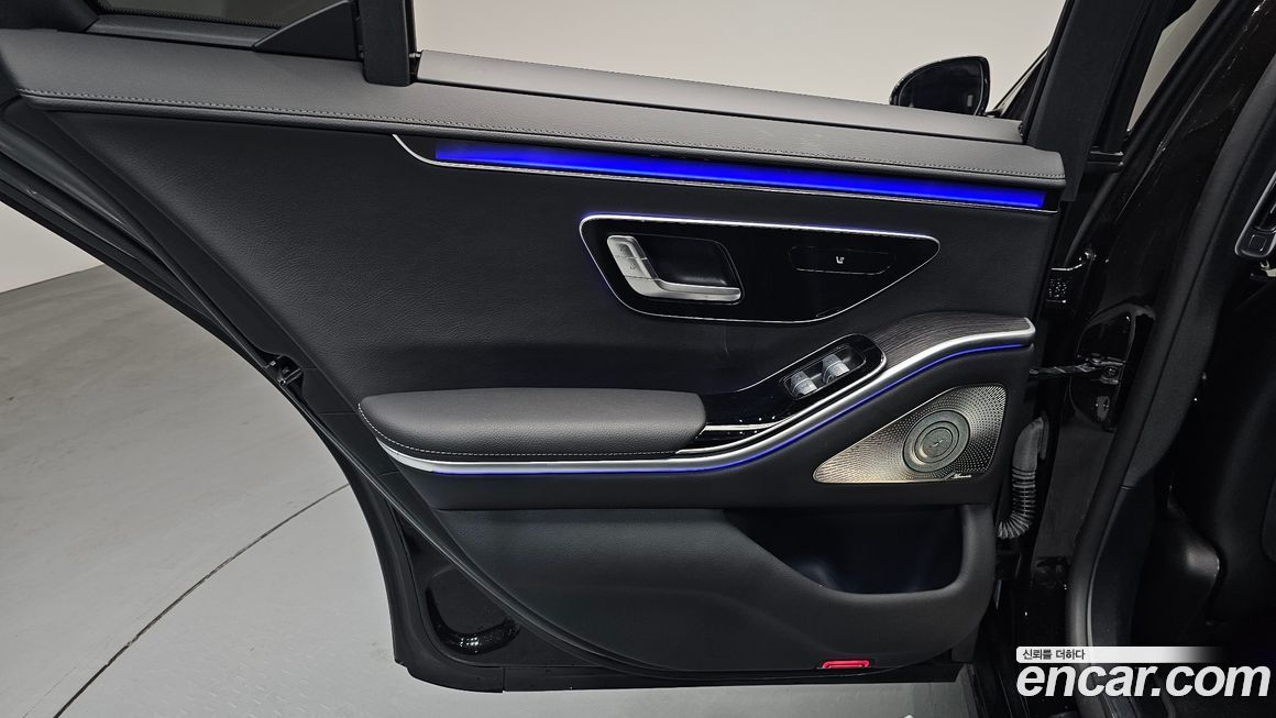 Mercedes-Benz S-Class 2021