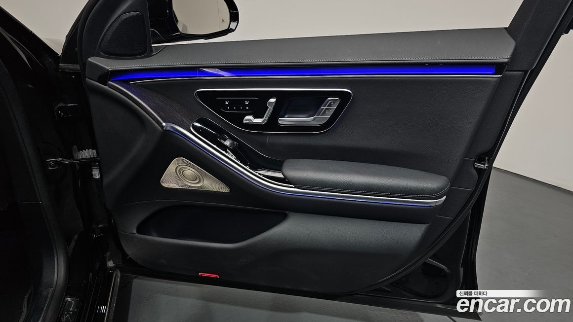 Mercedes-Benz S-Class 2021