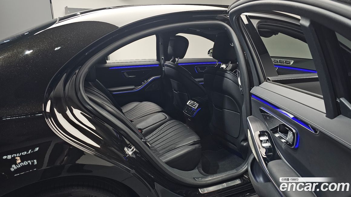 Mercedes-Benz S-Class 2021