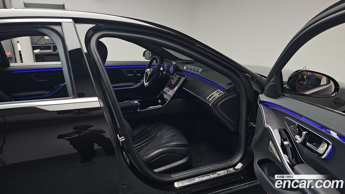 Mercedes-Benz S-Class 2021