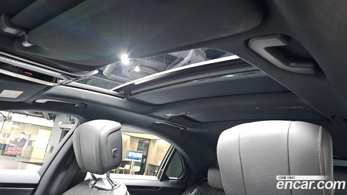 Mercedes-Benz S-Class 2021