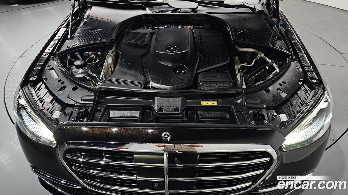 Mercedes-Benz S-Class 2021