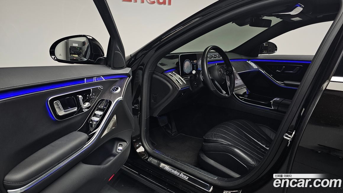 Mercedes-Benz S-Class 2021