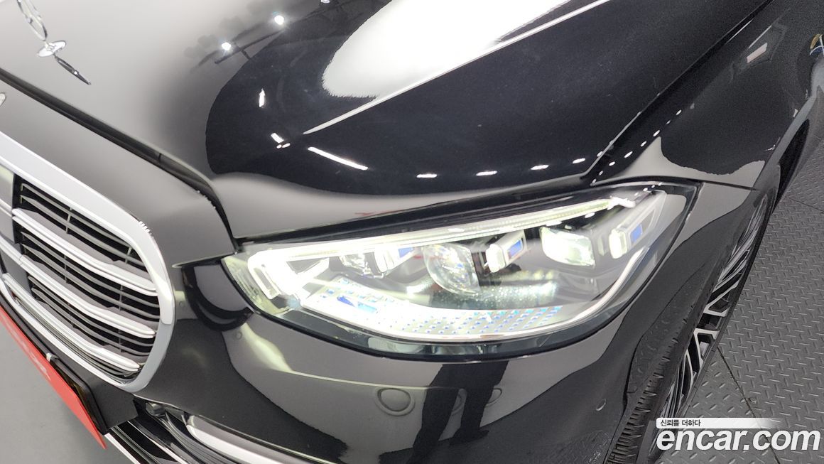 Mercedes-Benz S-Class 2021