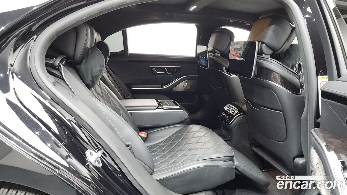 Mercedes-Benz S-Class 2021