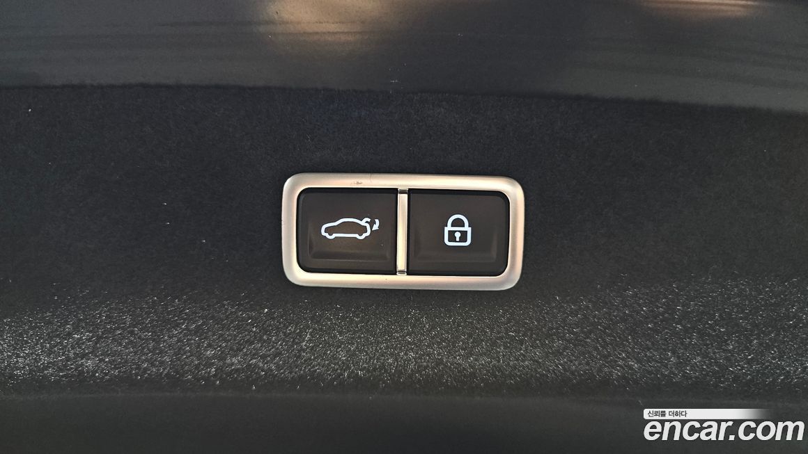 Genesis G90 2023