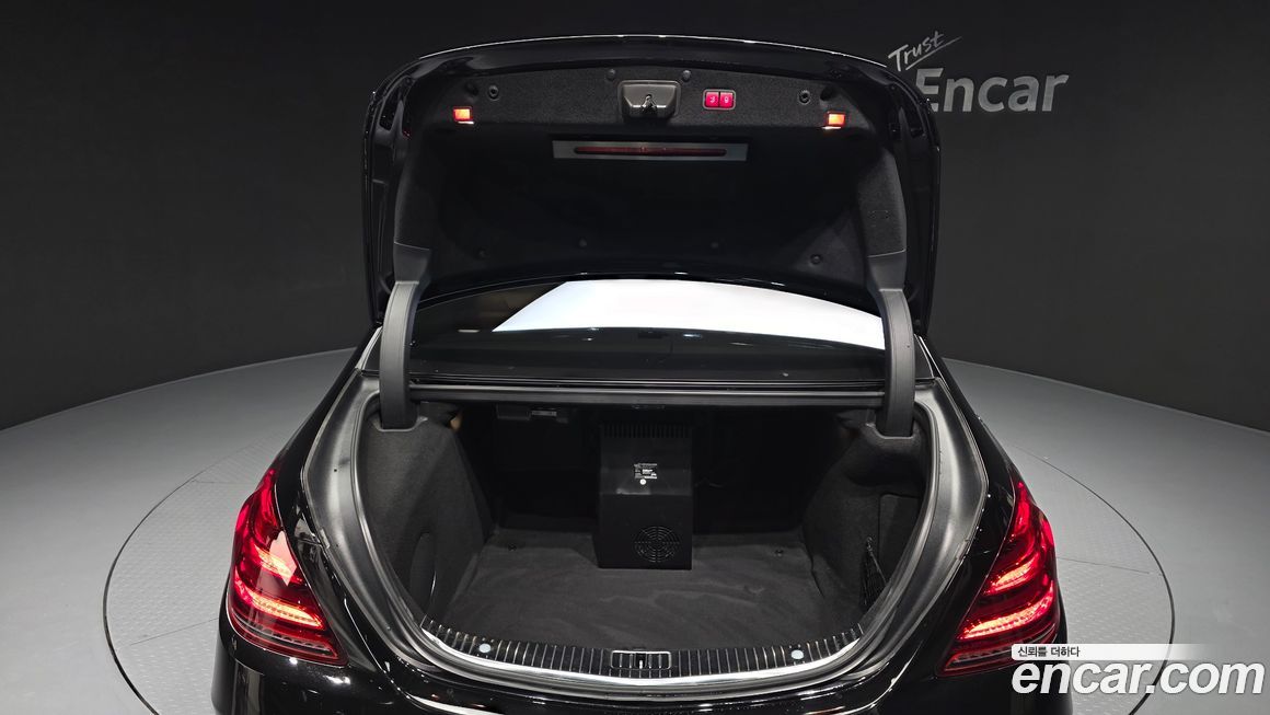 Mercedes-Benz S-Class 2019