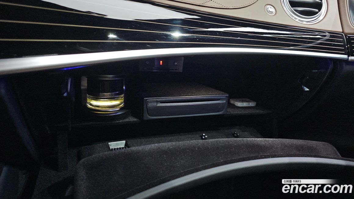 Mercedes-Benz S-Class 2019