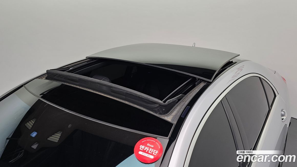 Mercedes-Benz S-Class 2020