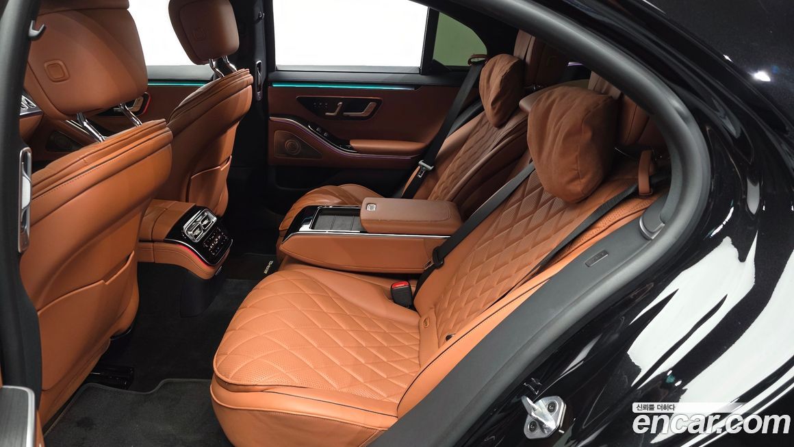 Mercedes-Benz S-Class 2023