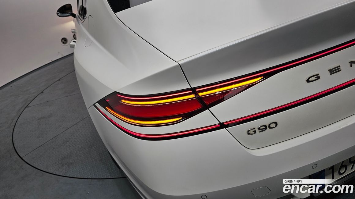 Genesis G90 2023