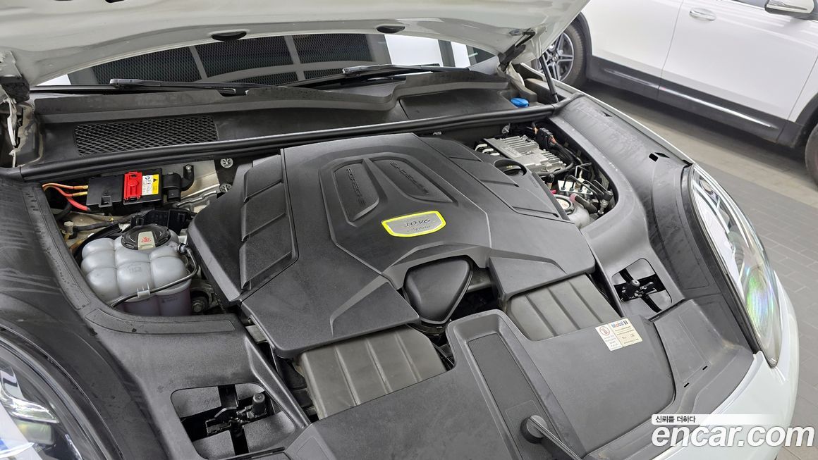 Porsche Cayenne 2020