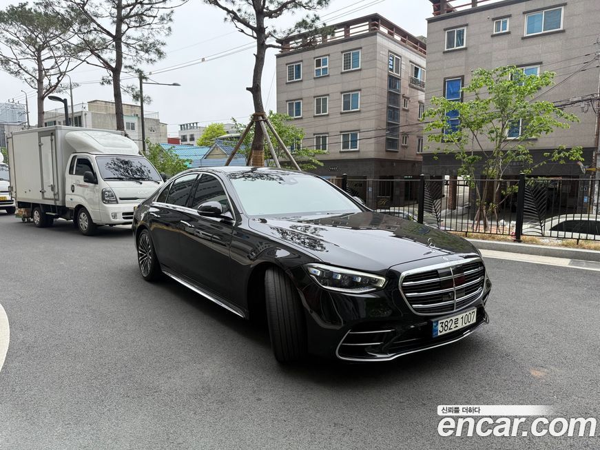 Mercedes-Benz S-Class 2022
