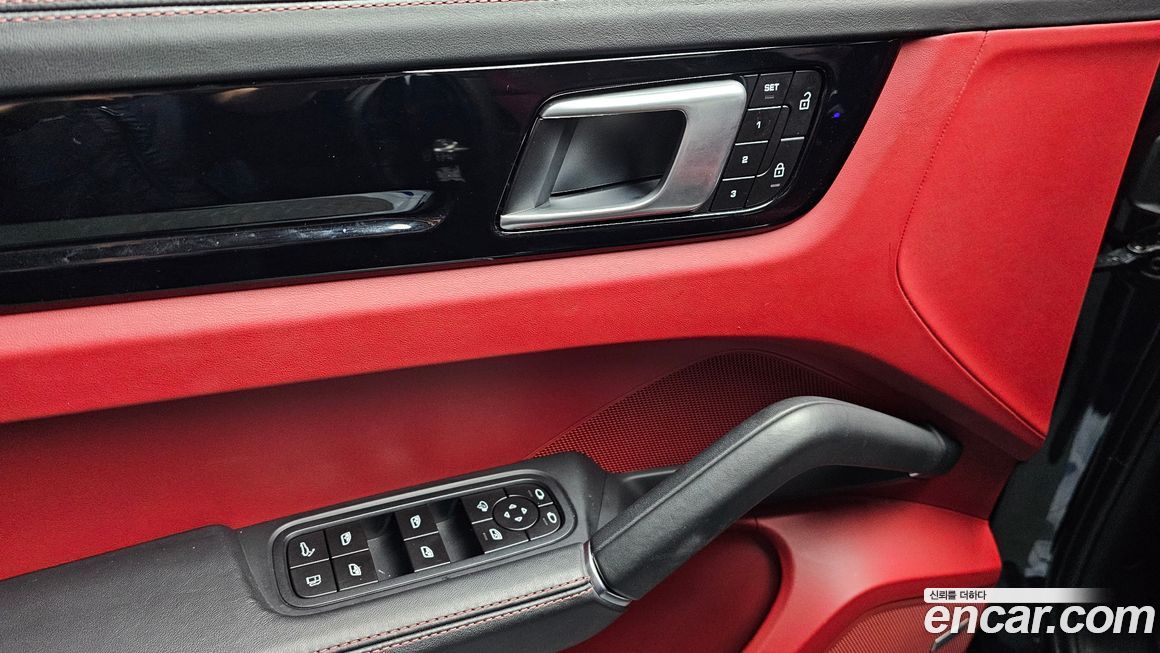 Porsche Cayenne 2022