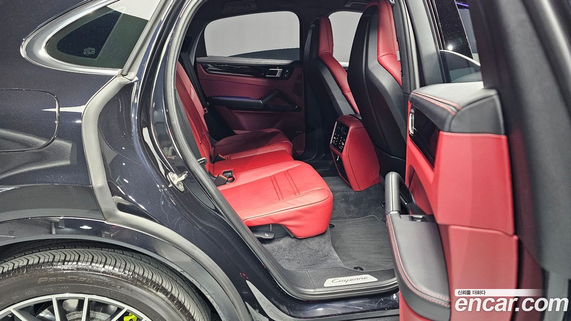 Porsche Cayenne 2022