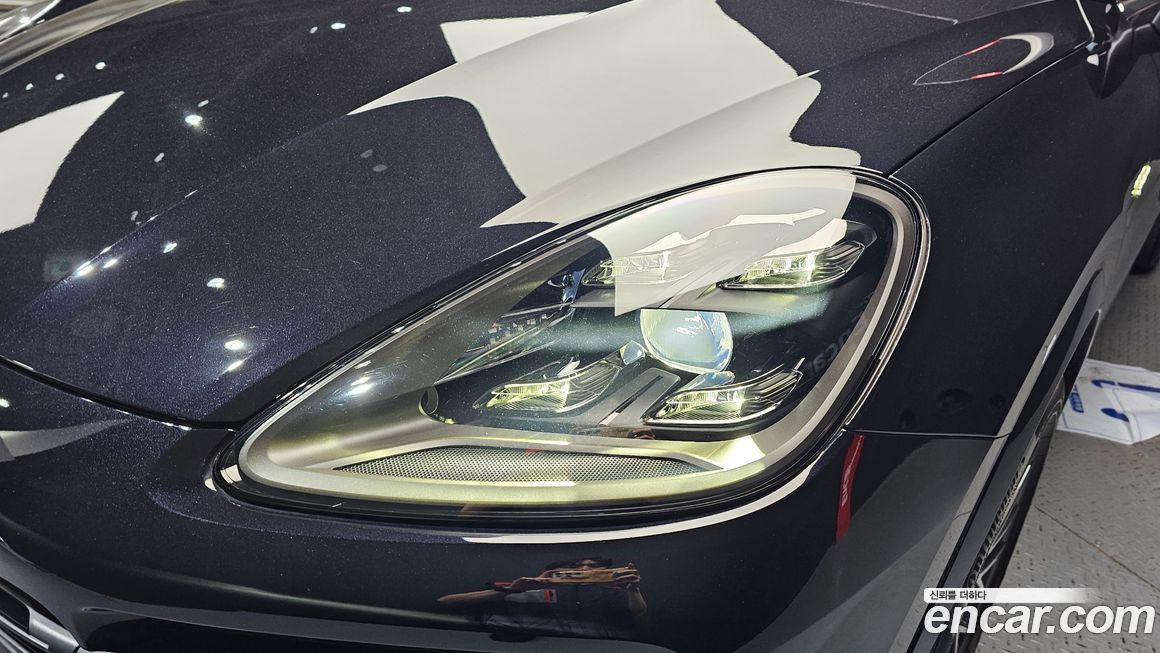 Porsche Cayenne 2022