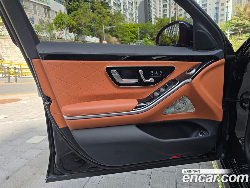 Mercedes-Benz S-Class 2022