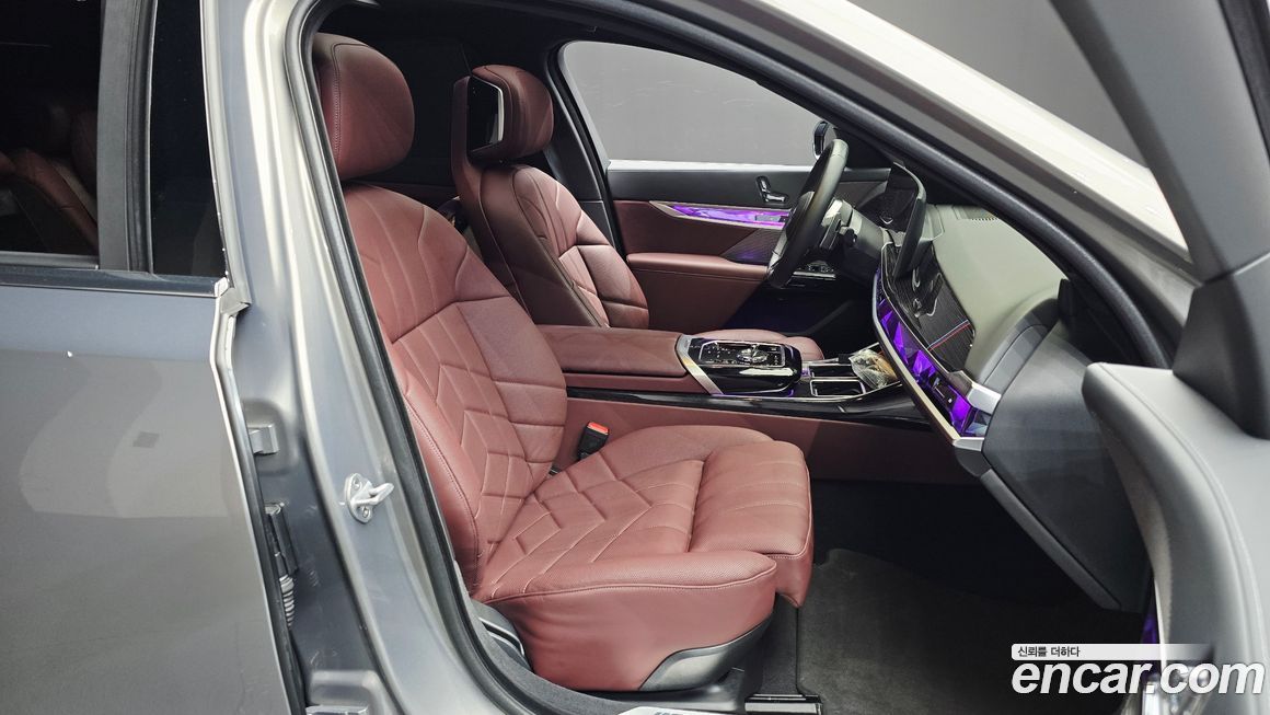BMW 7-Series 2025