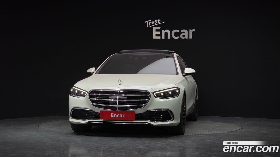 Mercedes-Benz S-Class 2023