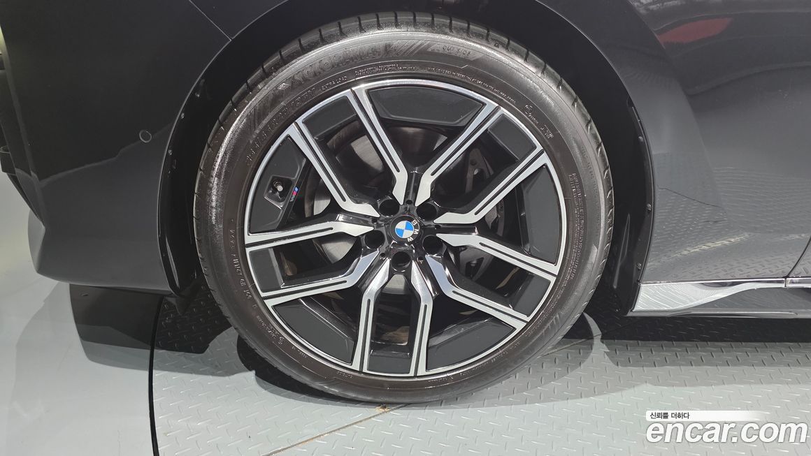 BMW 7-Series 2025