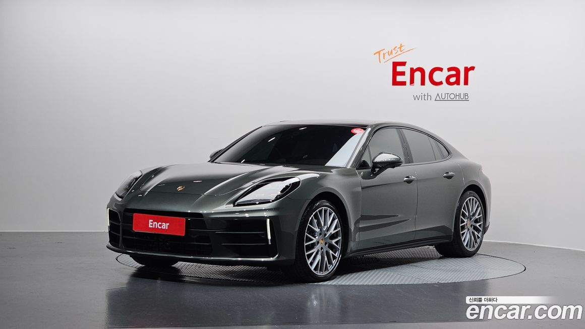 Porsche Panamera 2025