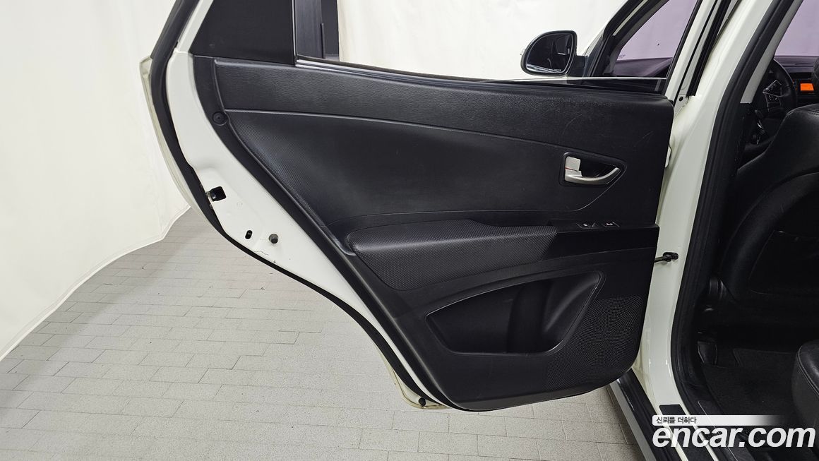 KG_Mobility_Ssangyong KORANDO 2013