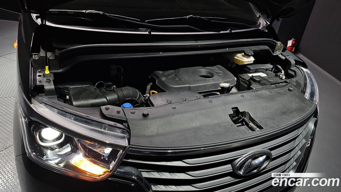 Hyundai Starex 2021