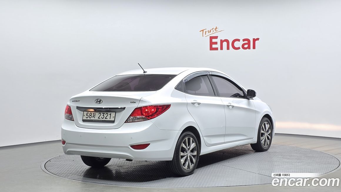Hyundai Accent 2014