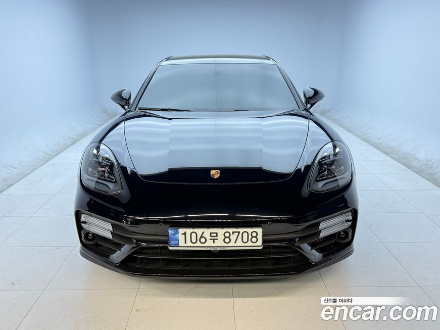 Porsche Panamera 2022