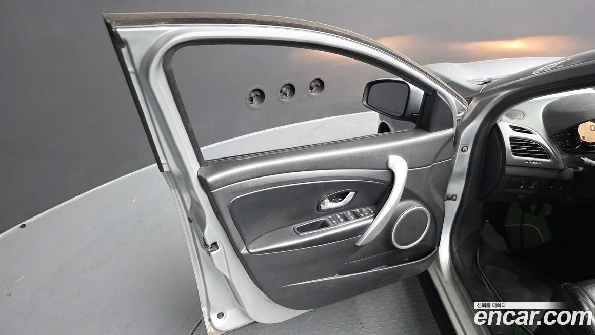 Renault-KoreaSamsung SM3 2015