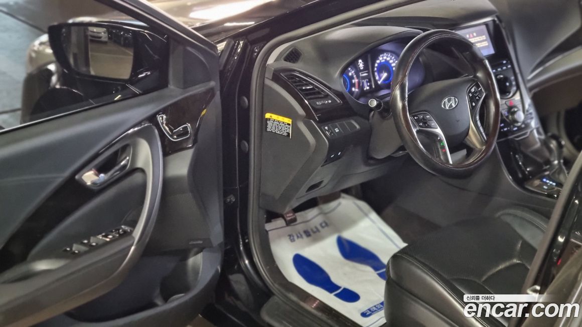 Hyundai Grandeur 2012