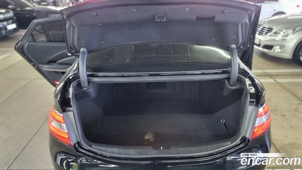 Hyundai Grandeur 2012