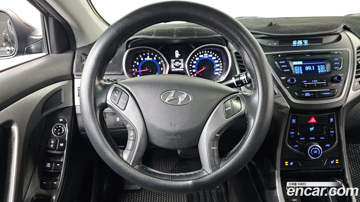 Hyundai AVANTE 2016