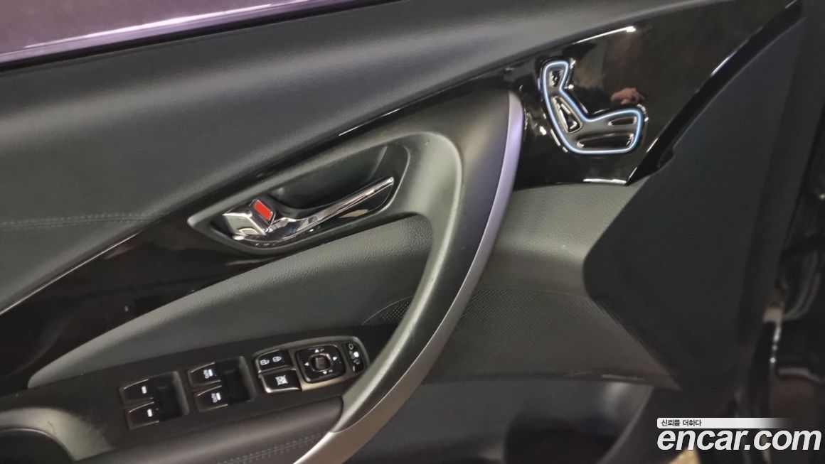 Hyundai Grandeur 2012