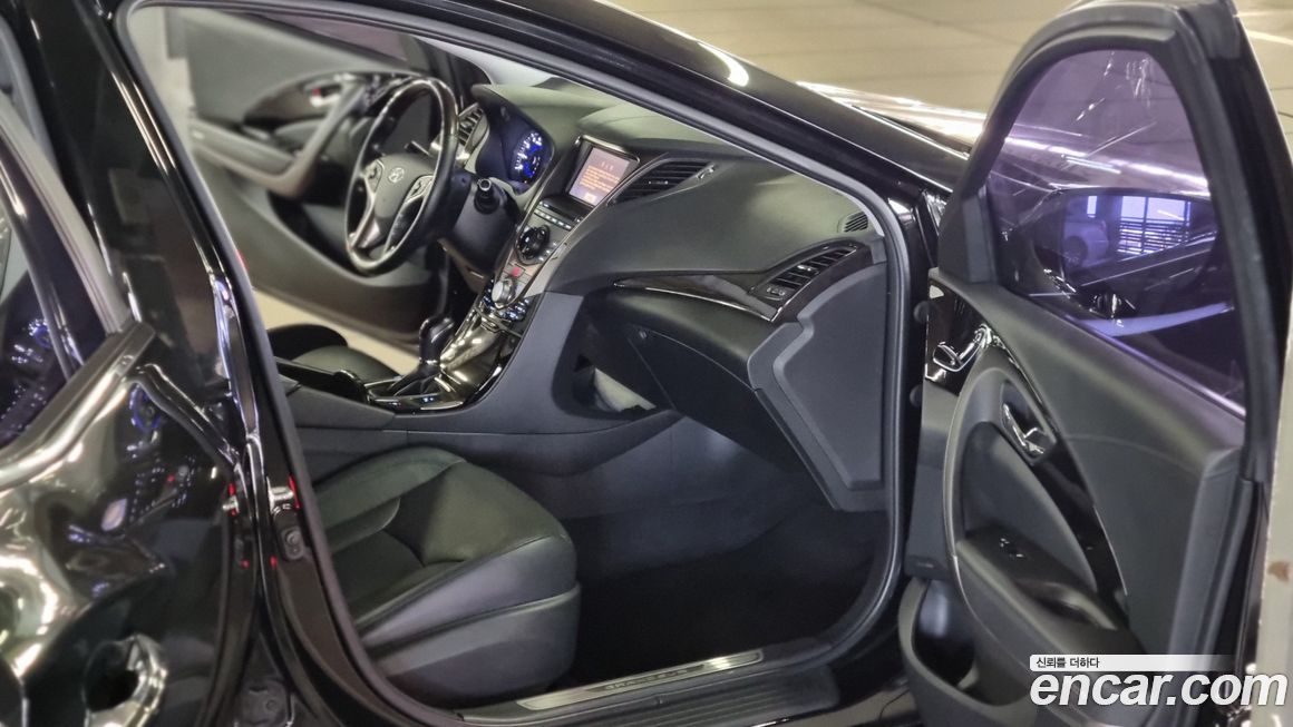 Hyundai Grandeur 2012