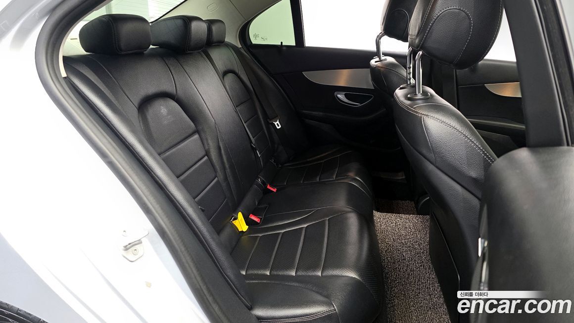 Mercedes-Benz C-Class 2016