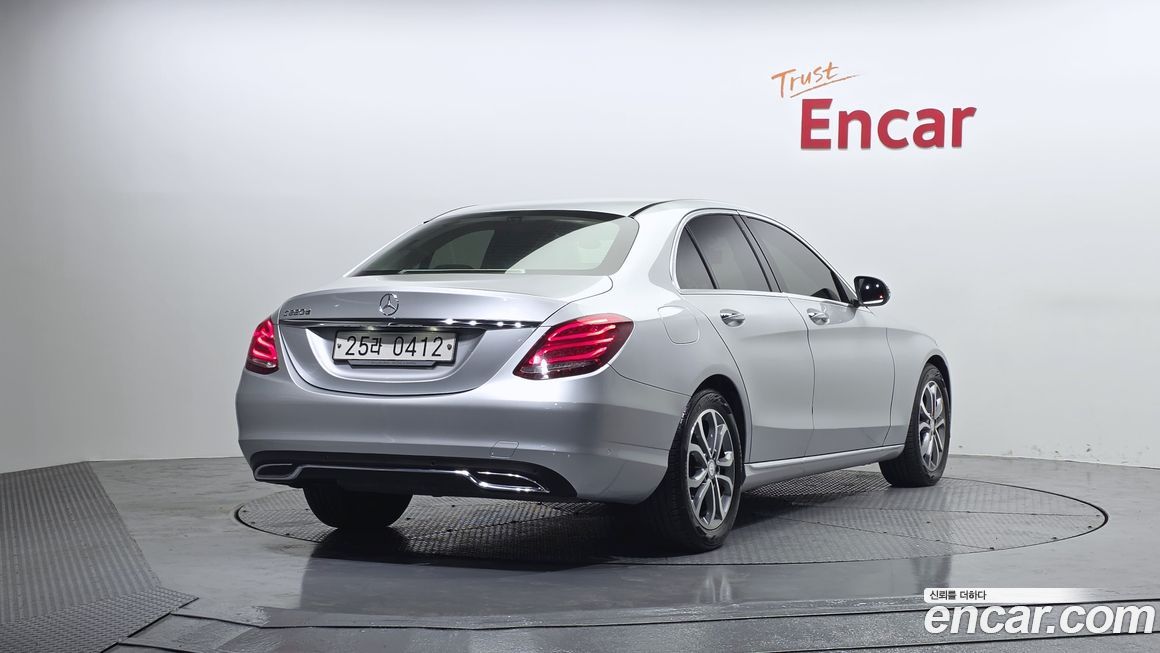 Mercedes-Benz C-Class 2016