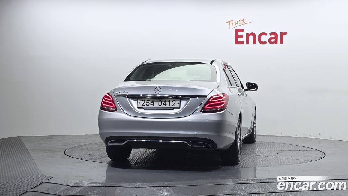 Mercedes-Benz C-Class 2016